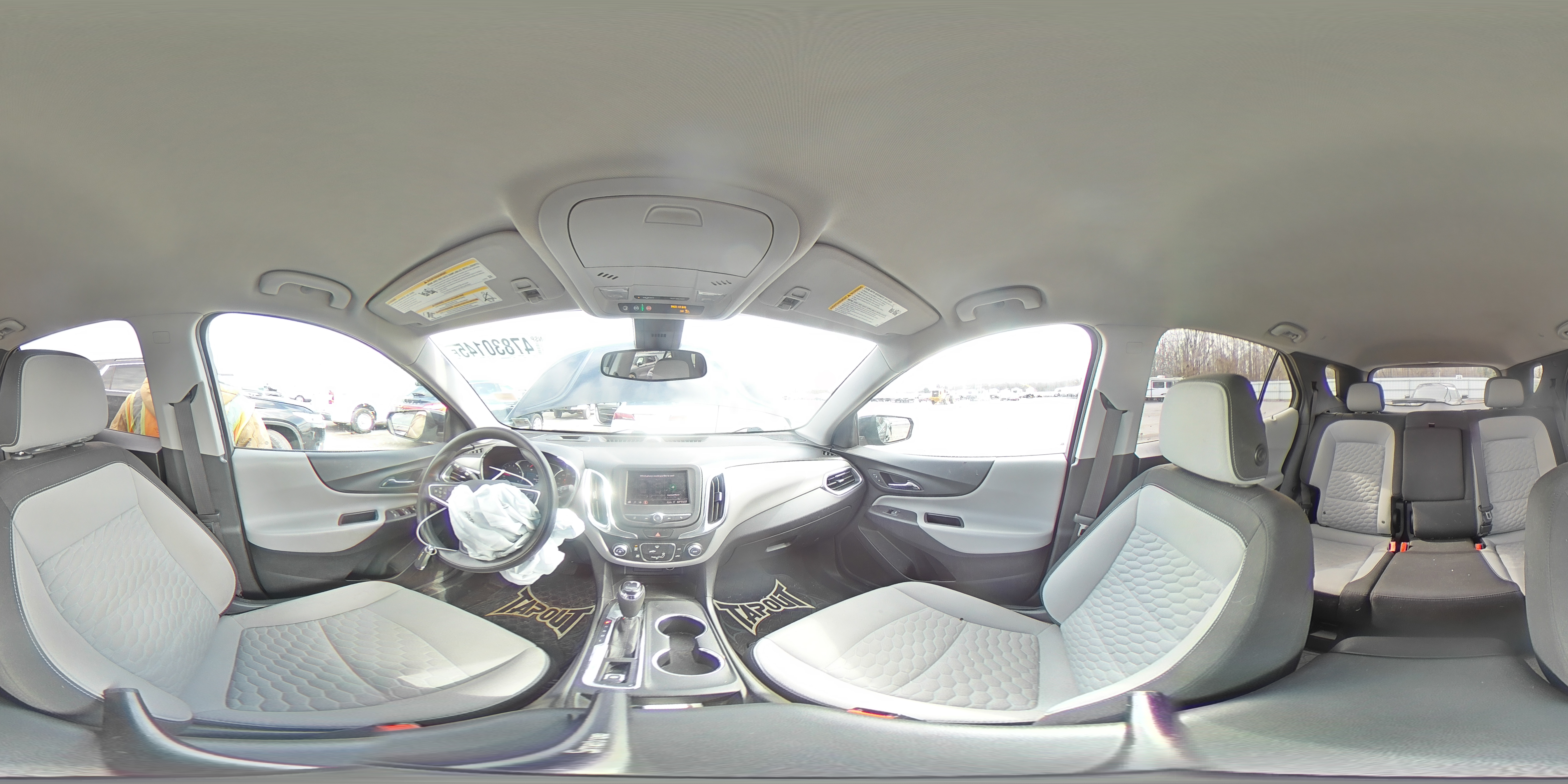 2020 Chevrolet Equinox - Image 14