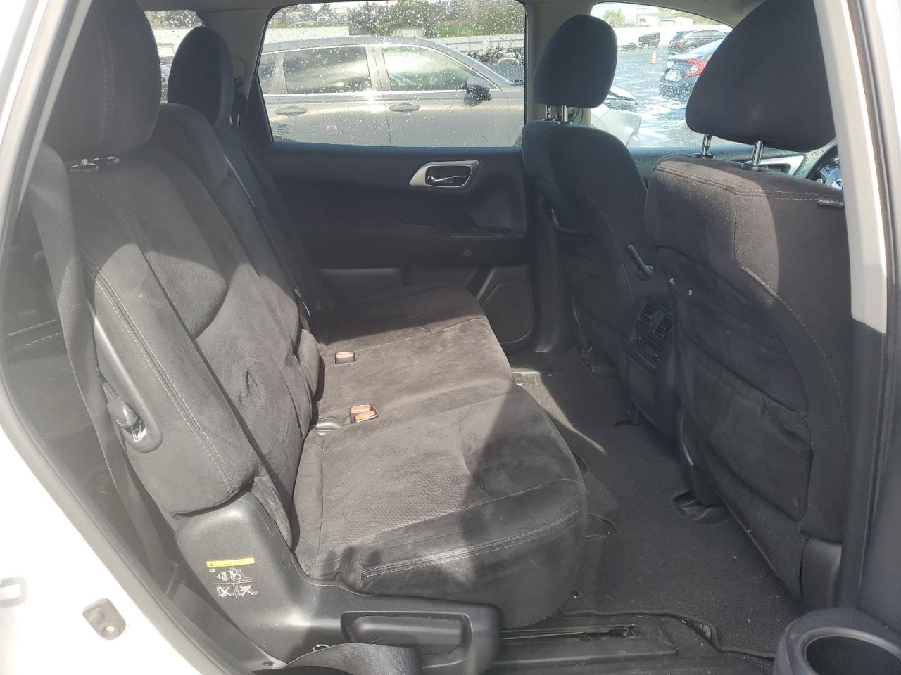2013 Nissan Pathfinder - Image 11