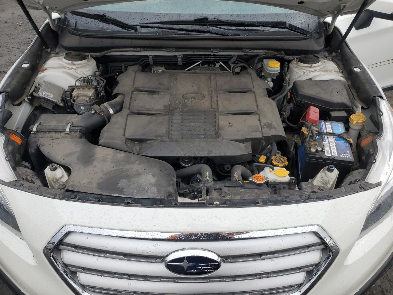 2015 Subaru Outback - Image 12