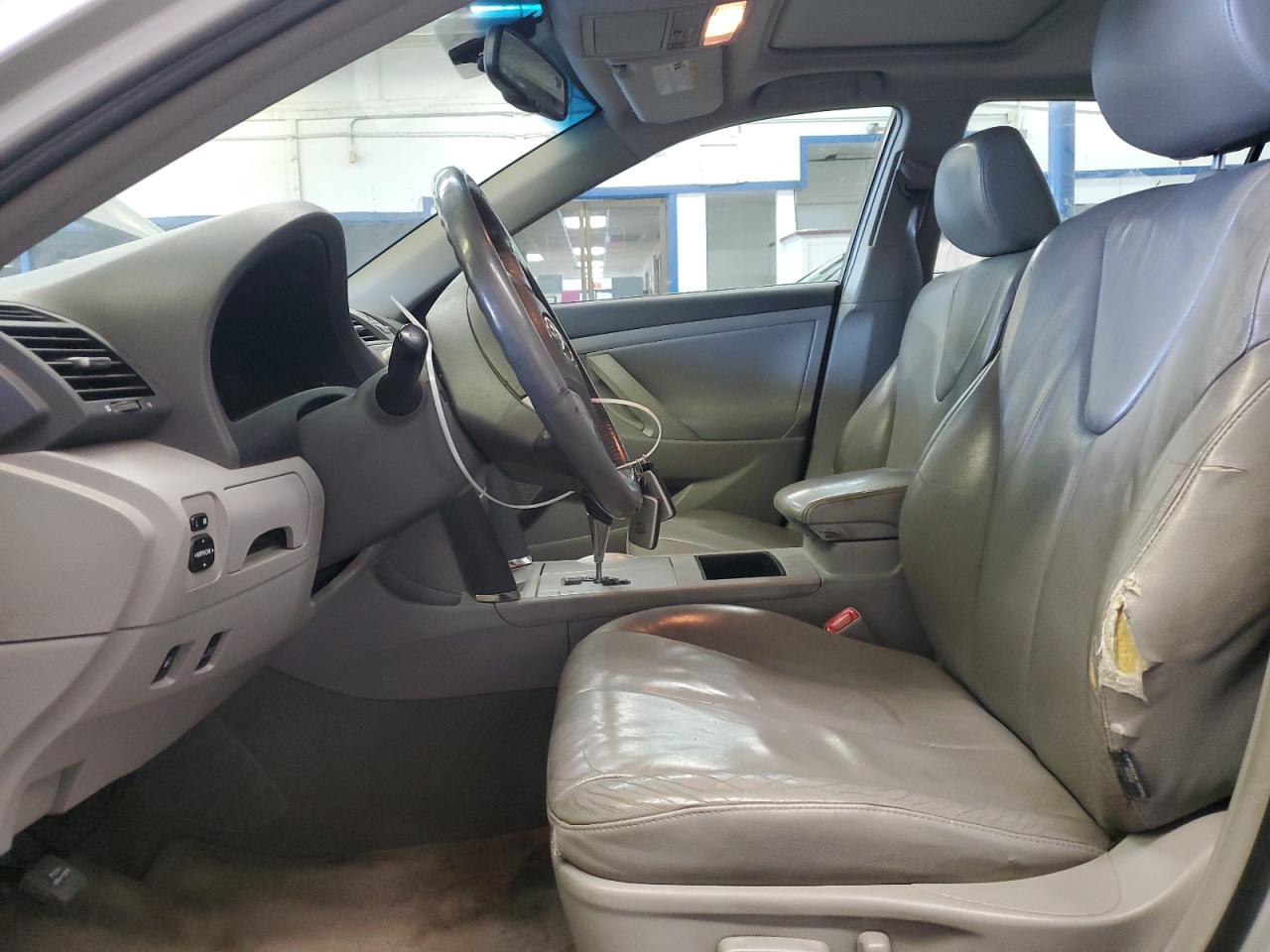2009 Toyota Camry - Image 7