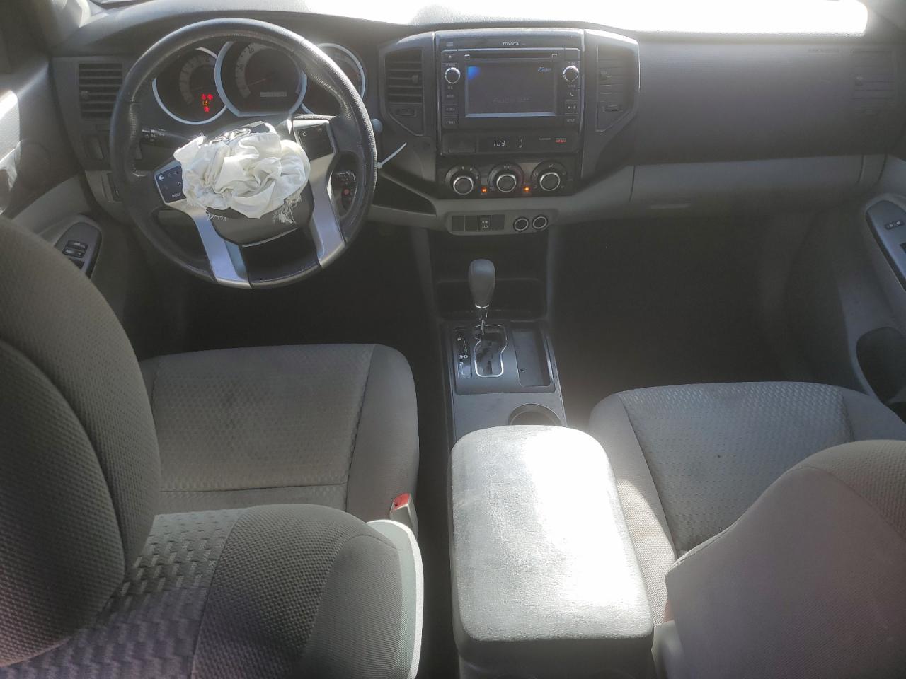 2013 Toyota Tacoma - Image 8