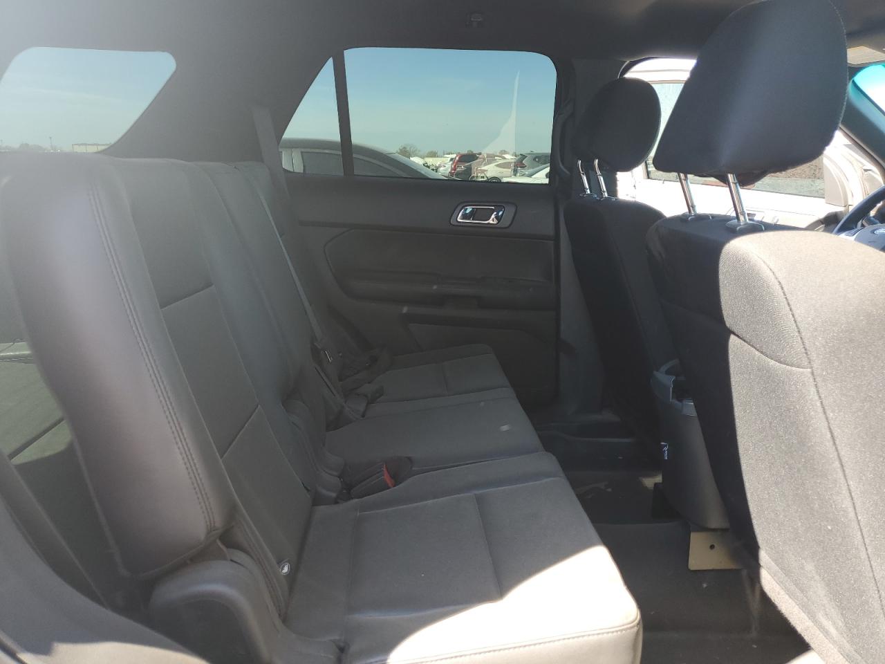 2014 Ford Explorer - Image 10
