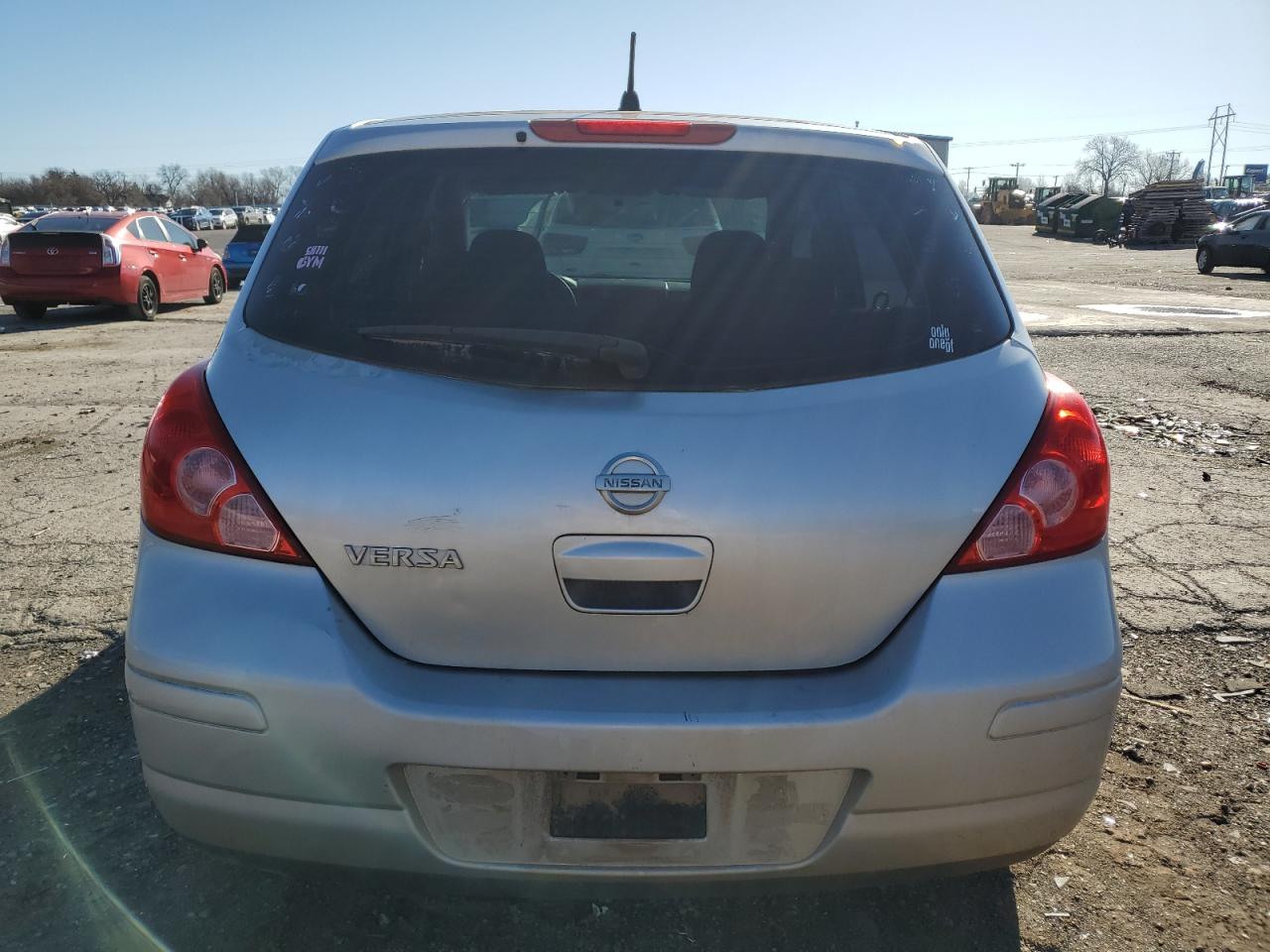 2010 Nissan Versa - Image 6
