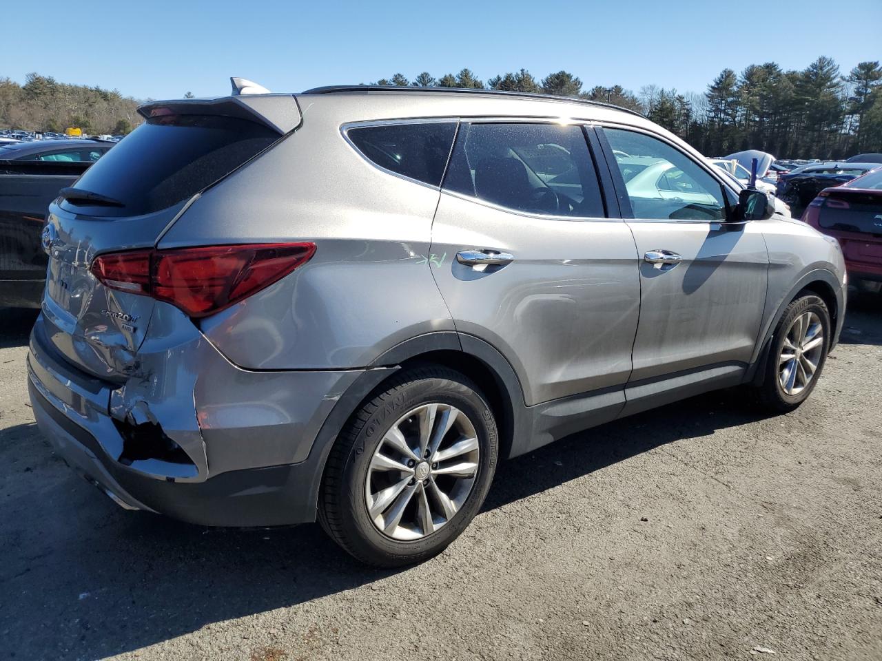 2018 Hyundai Santa Fe - Image 3