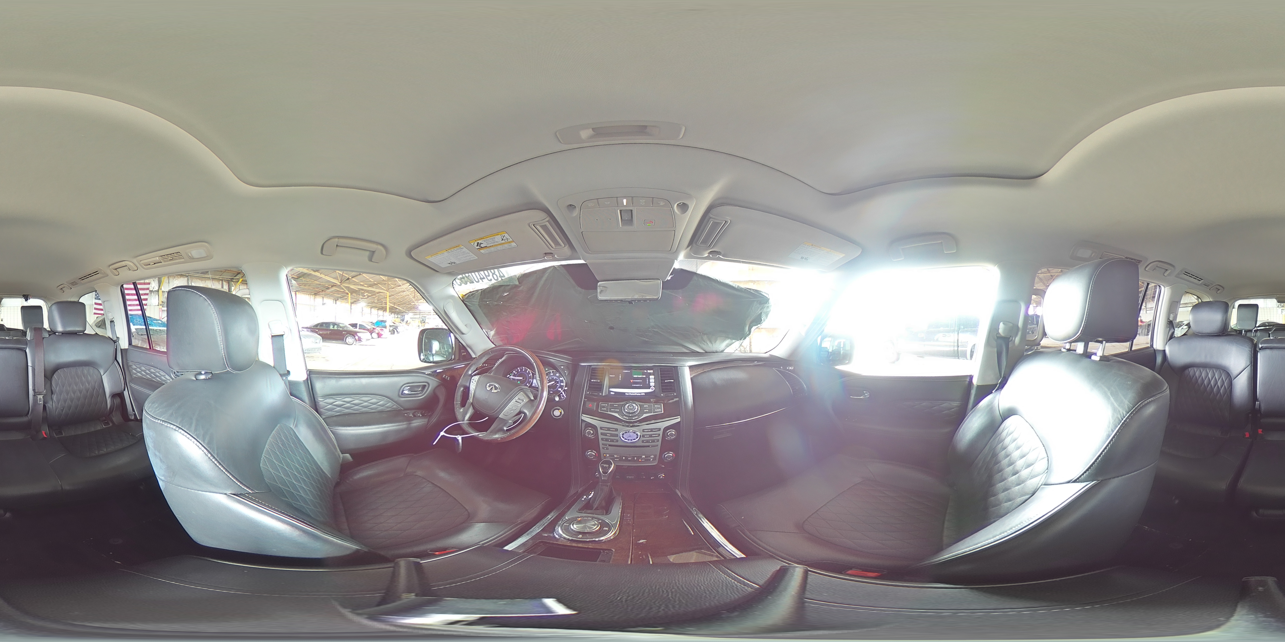 2019 Infiniti QX80 - Image 14