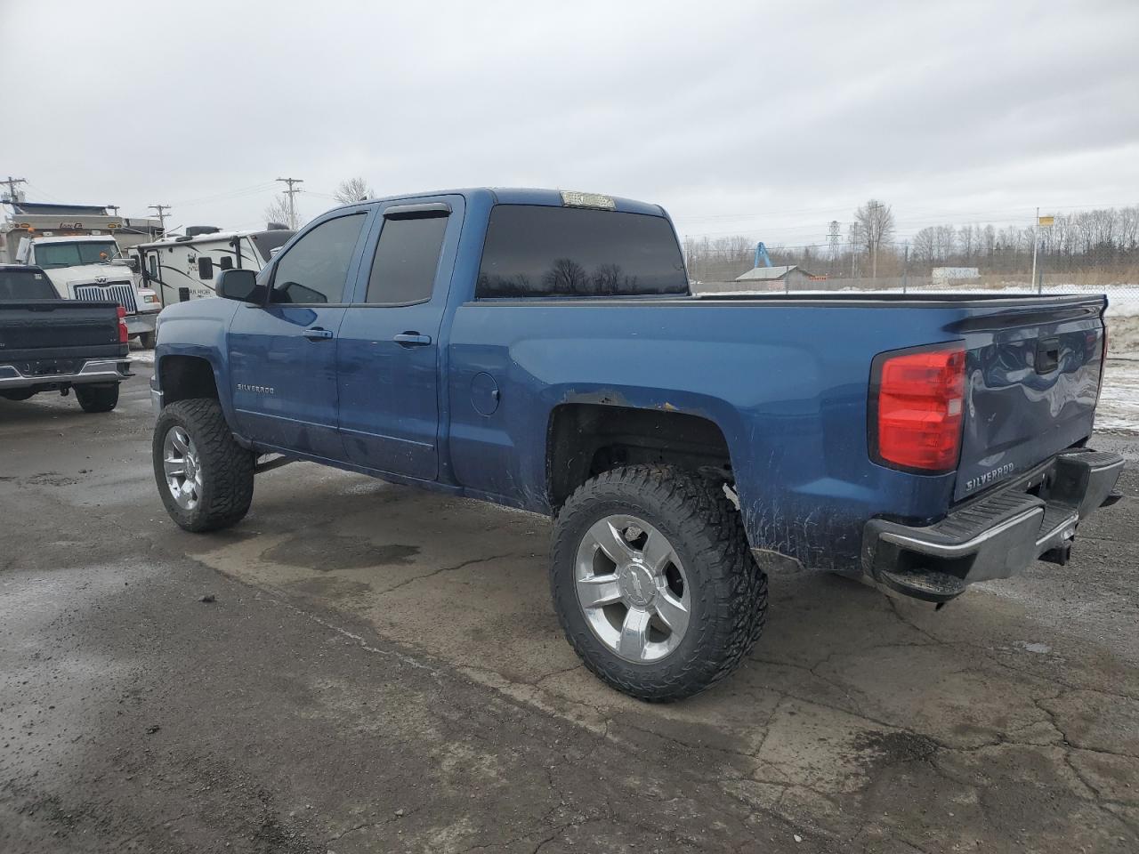 2015 Chevrolet Silverado - Image 2
