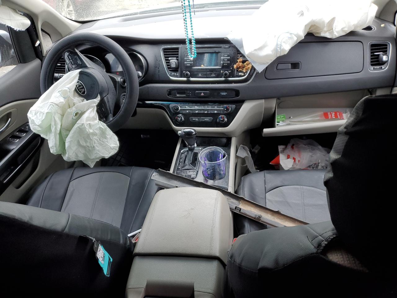 2016 Kia Sedona - Image 8