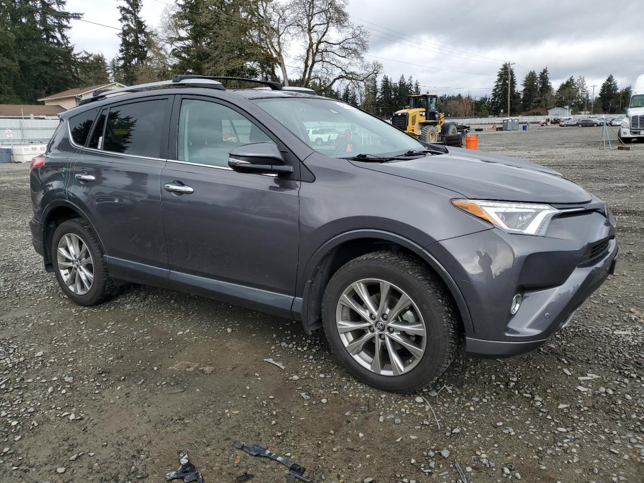 2017 Toyota RAV 4 - Image 4