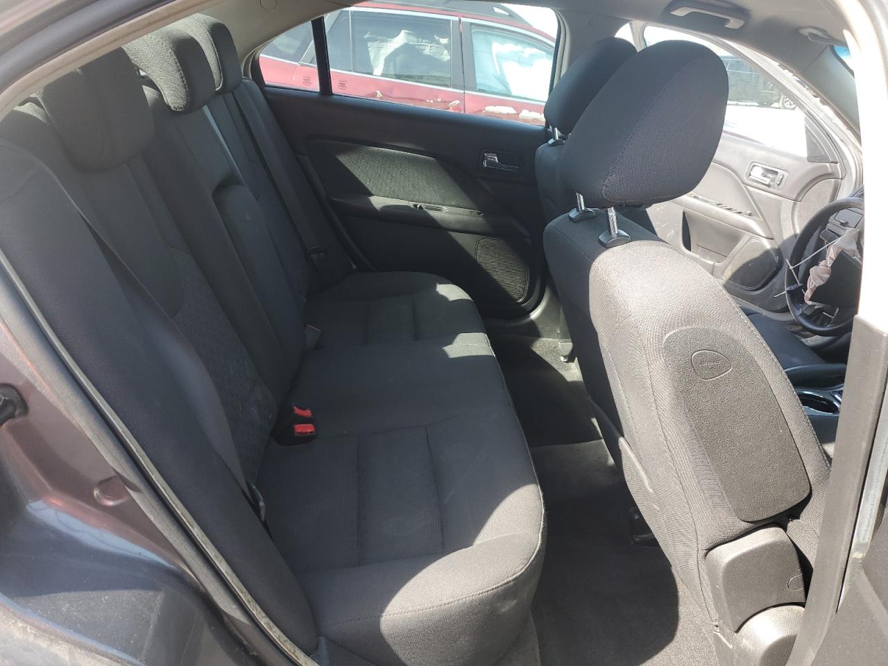 2010 Ford Fusion - Image 10
