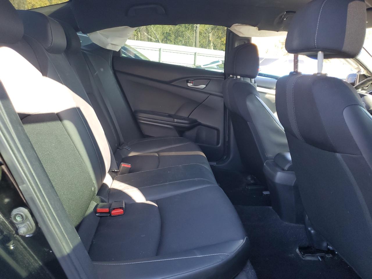 2019 Honda Civic - Image 10