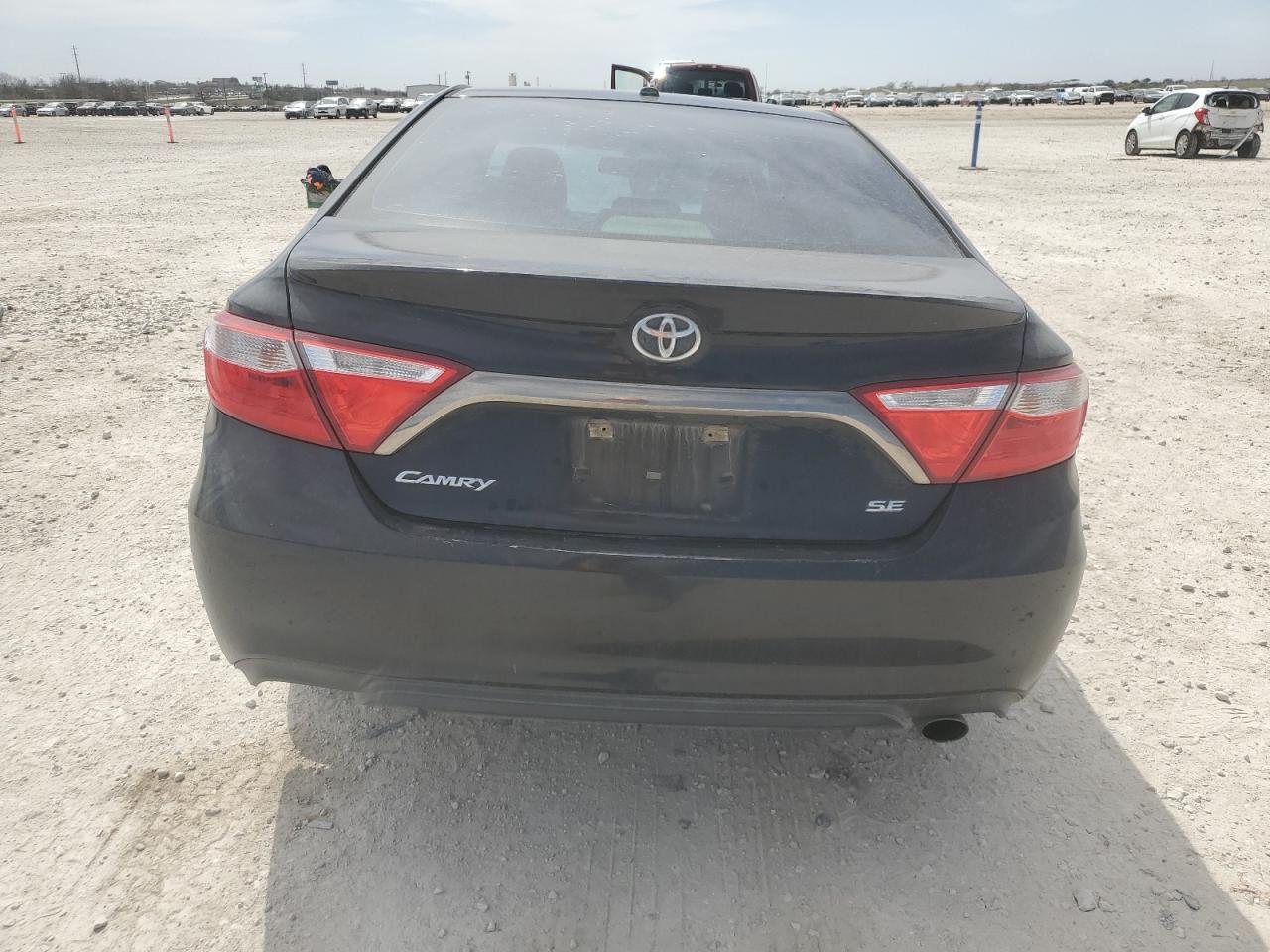 2015 Toyota Camry - Image 6