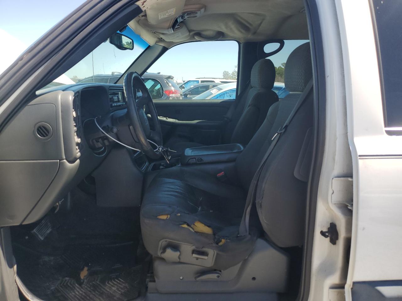 2002 Chevrolet Avalanche - Image 7