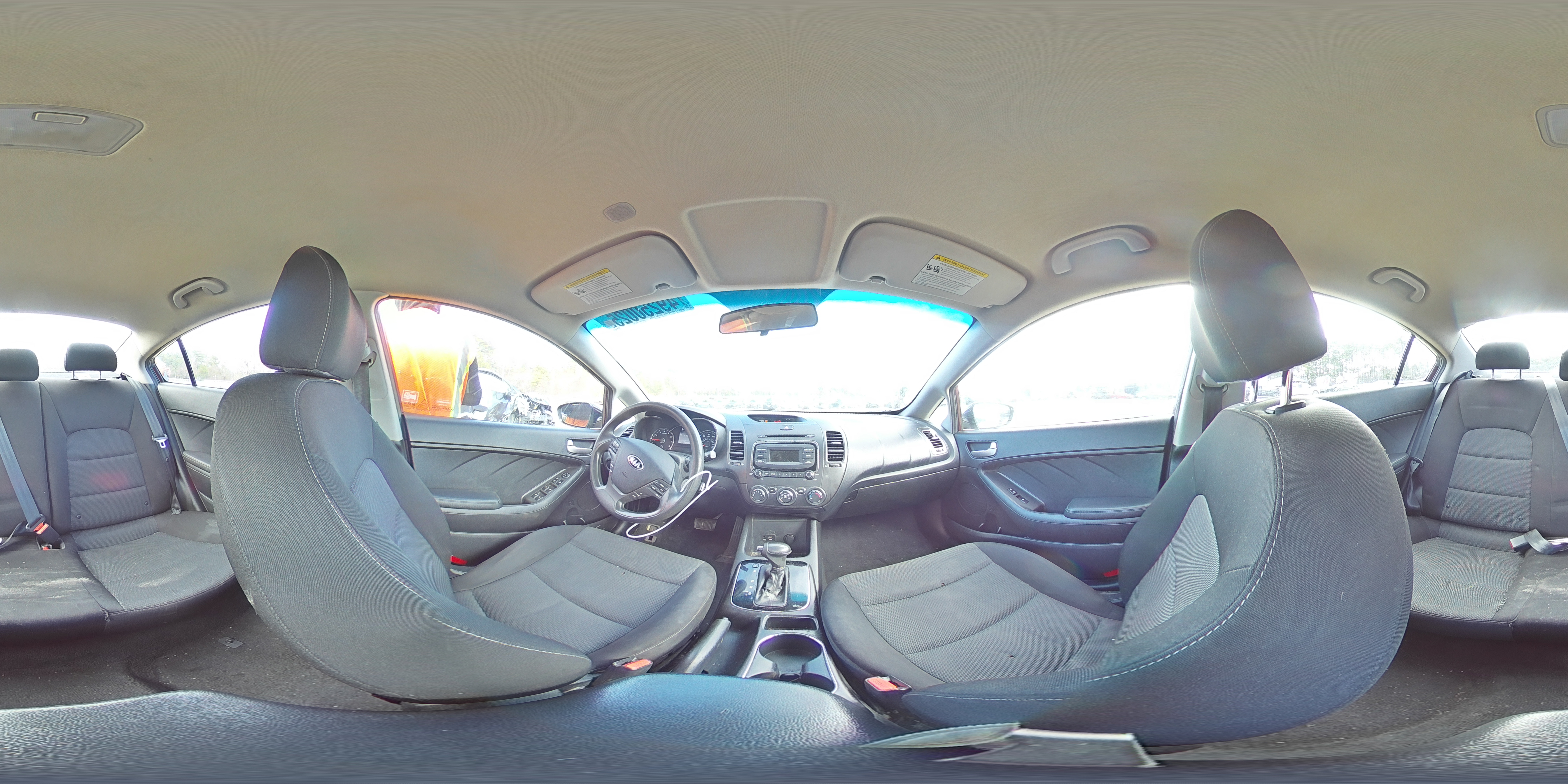 2018 Kia Forte - Image 13