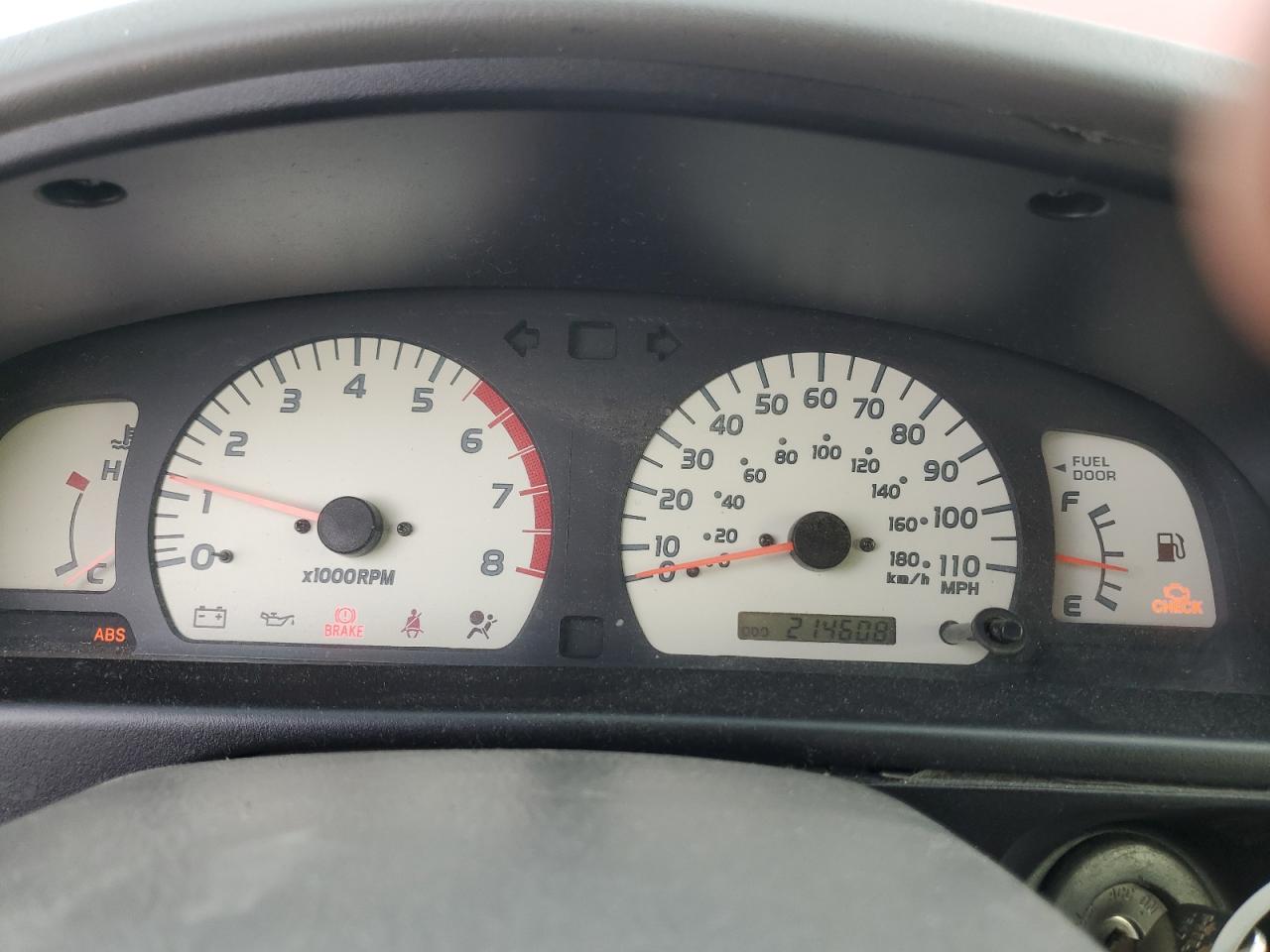 2004 Toyota Tacoma - Image 9