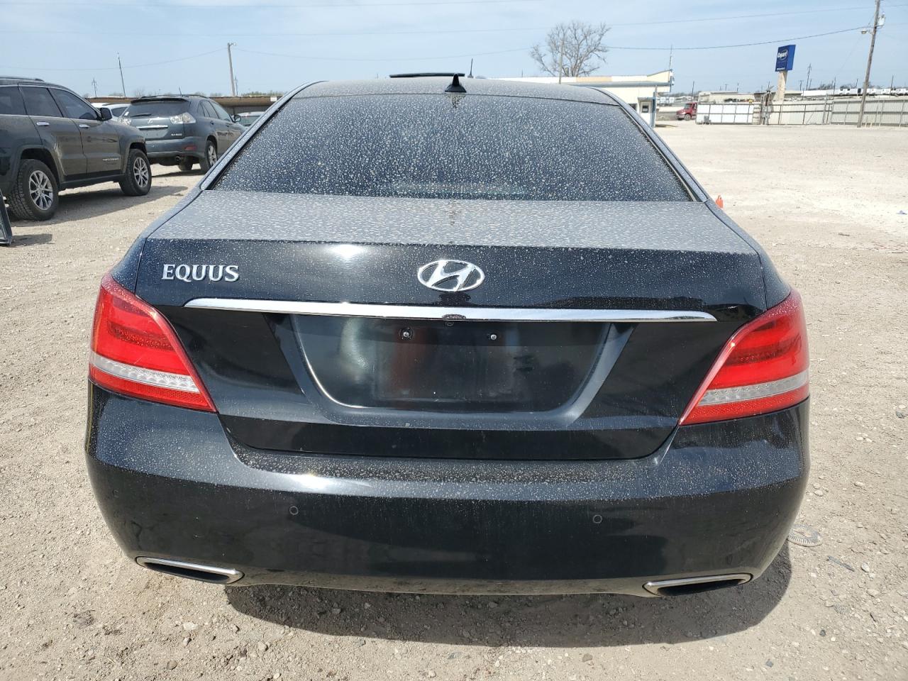 2016 Hyundai Equus - Image 6