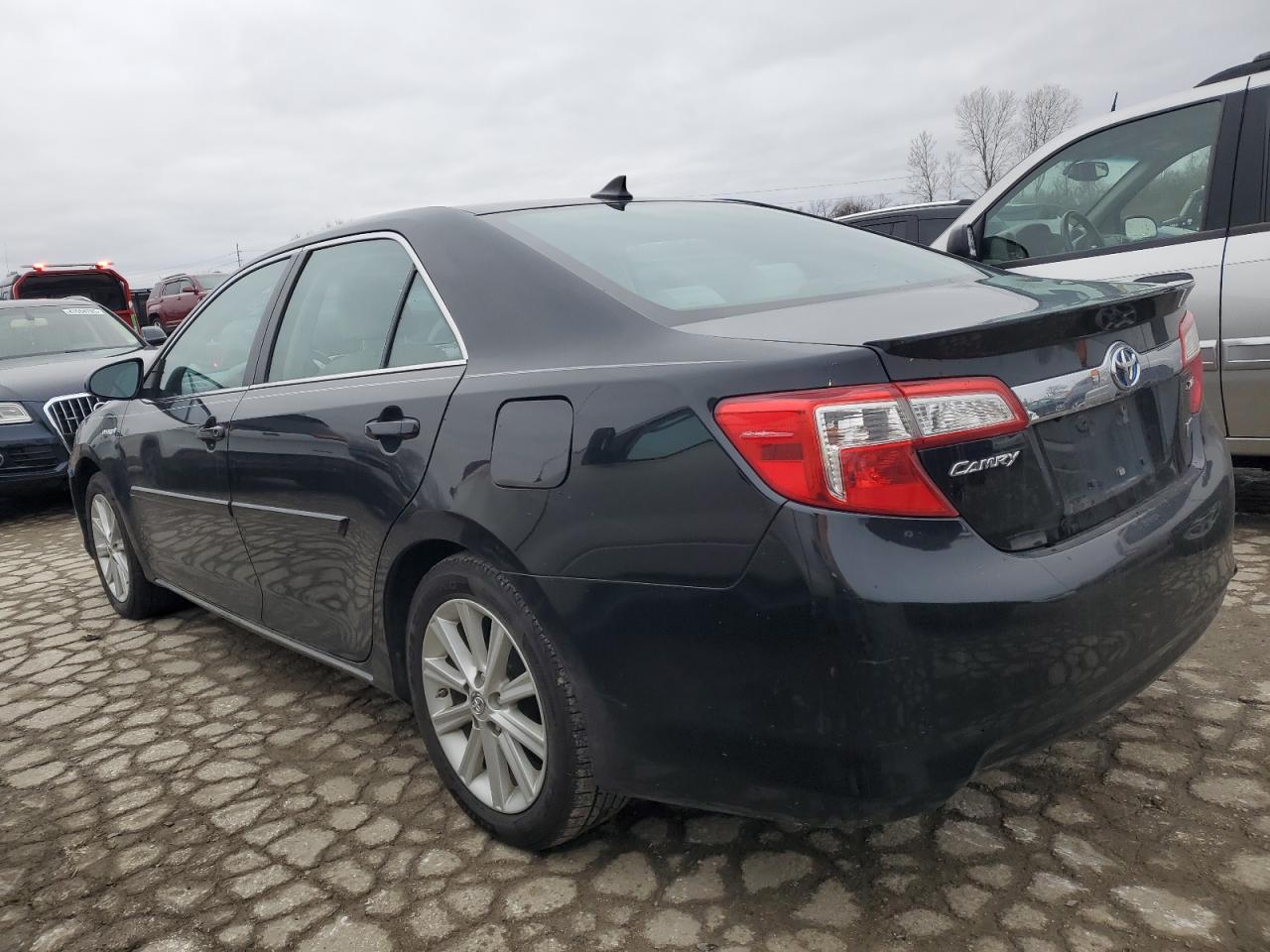 2012 Toyota Camry - Image 2