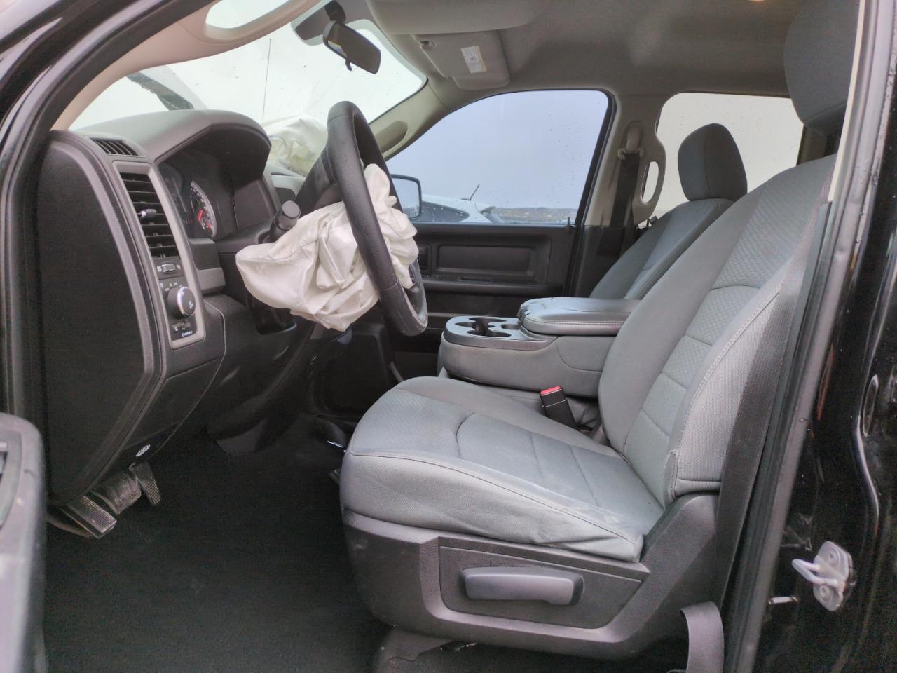 2014 RAM 1500 - Image 7