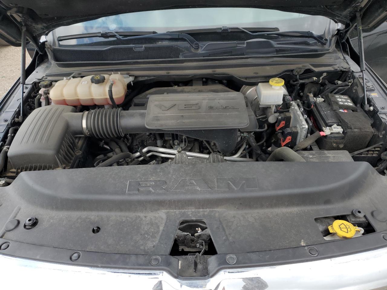 2022 RAM 1500 - Image 11