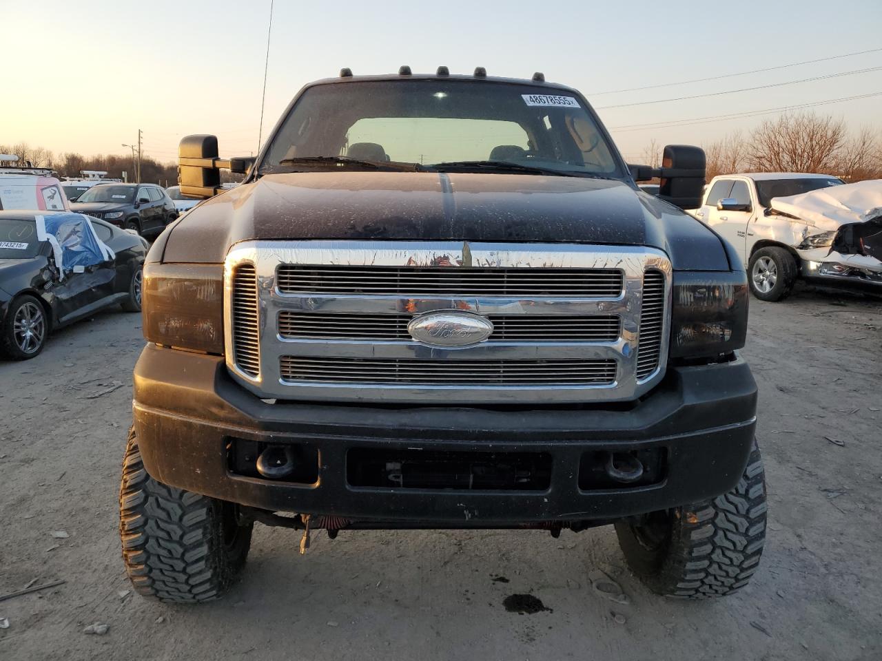 2005 Ford F350 - Image 5