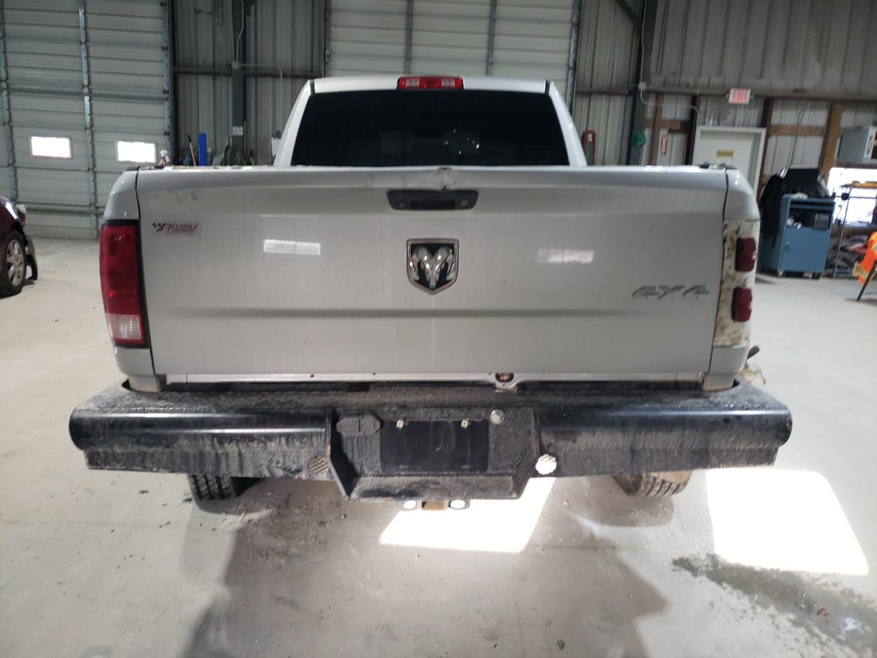 2016 RAM 2500 - Image 6