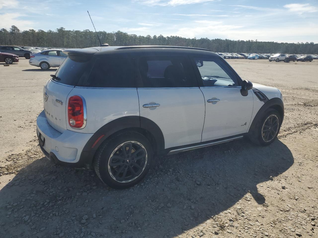 2015 MINI Cooper - Image 3