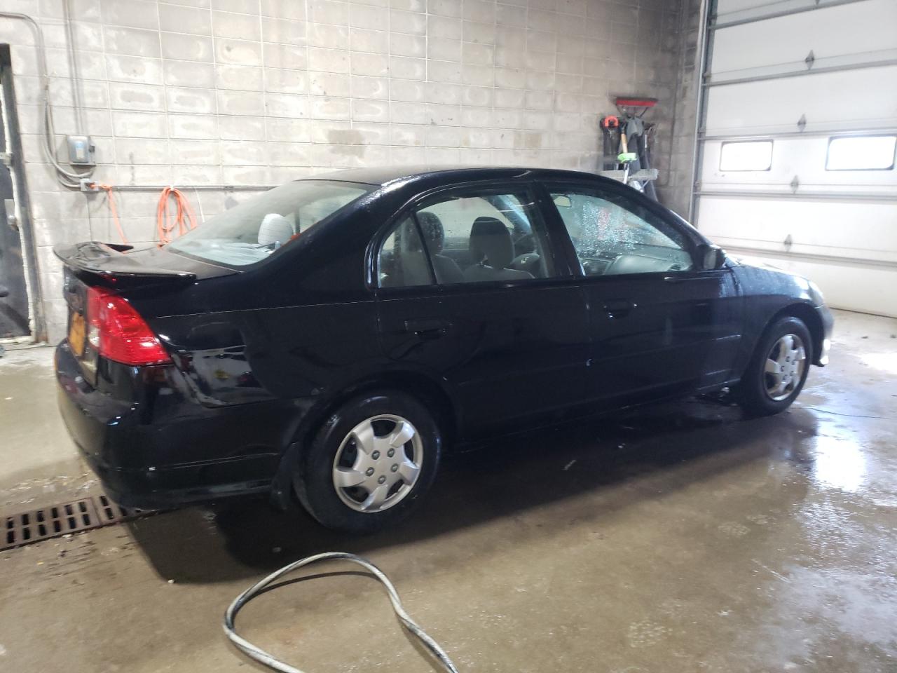 2005 Honda Civic - Image 3