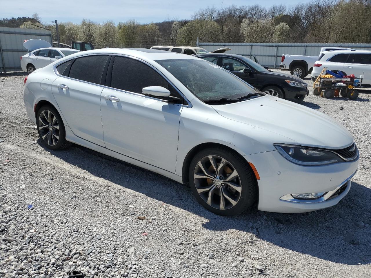 2015 Chrysler 200 - Image 4