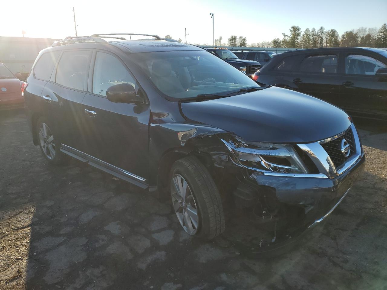 2015 Nissan Pathfinder - Image 4