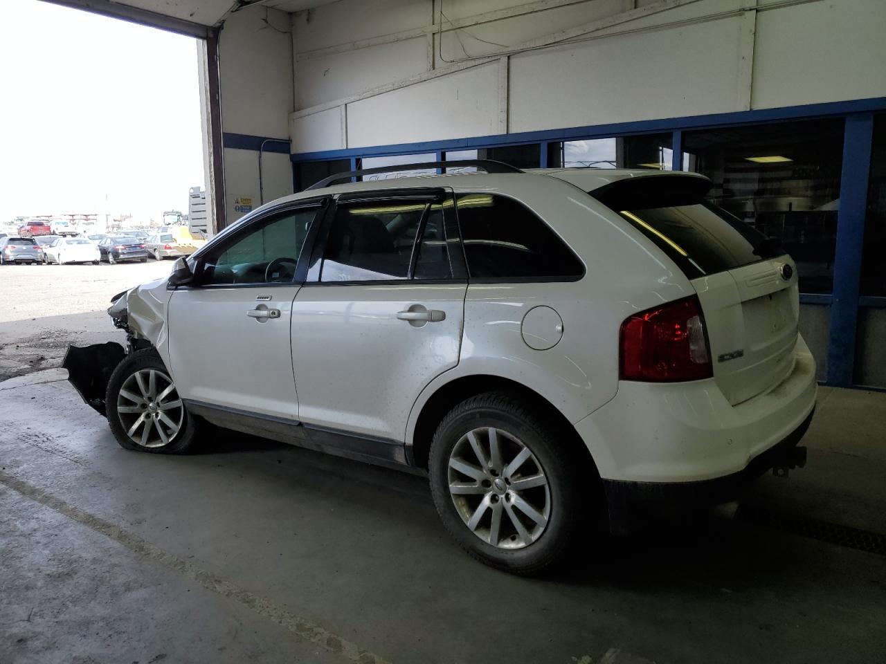 2014 Ford Edge - Image 2