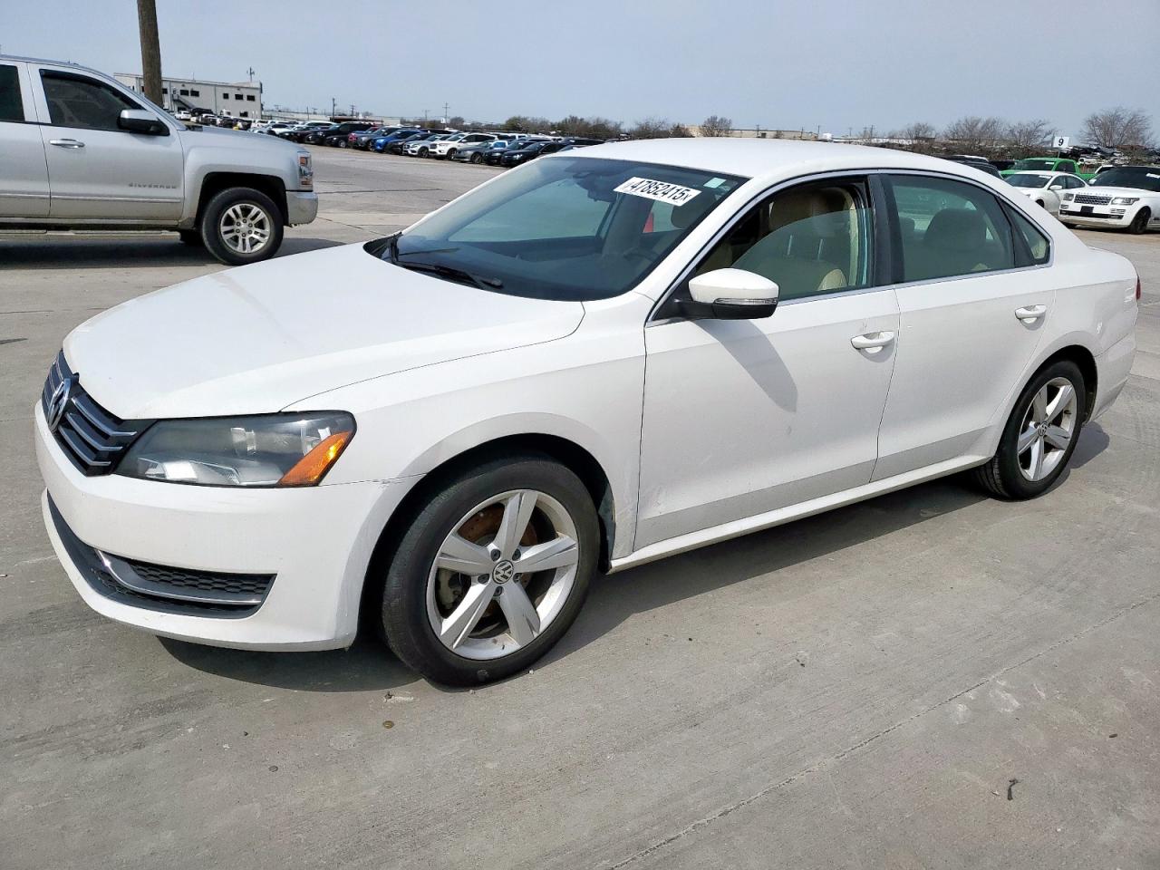 2015 Volkswagen Passat - Image 1