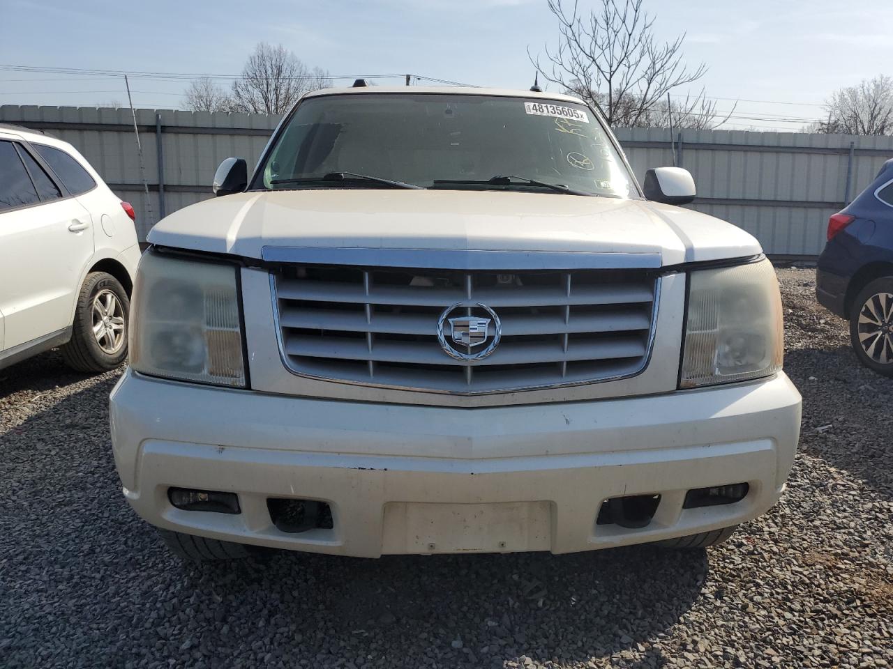 2005 Cadillac Escalade - Image 5