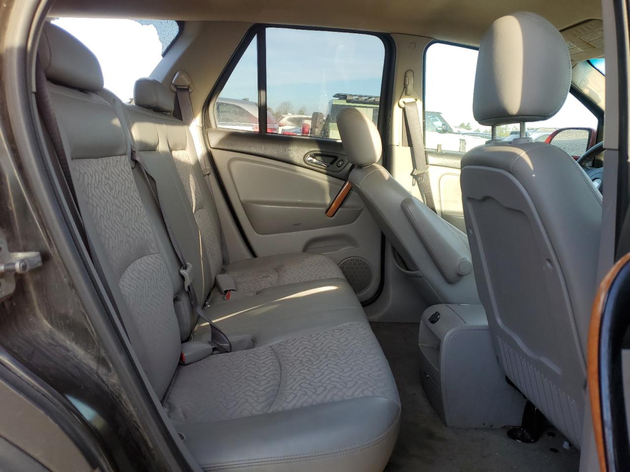 2006 Saturn VUE - Image 12