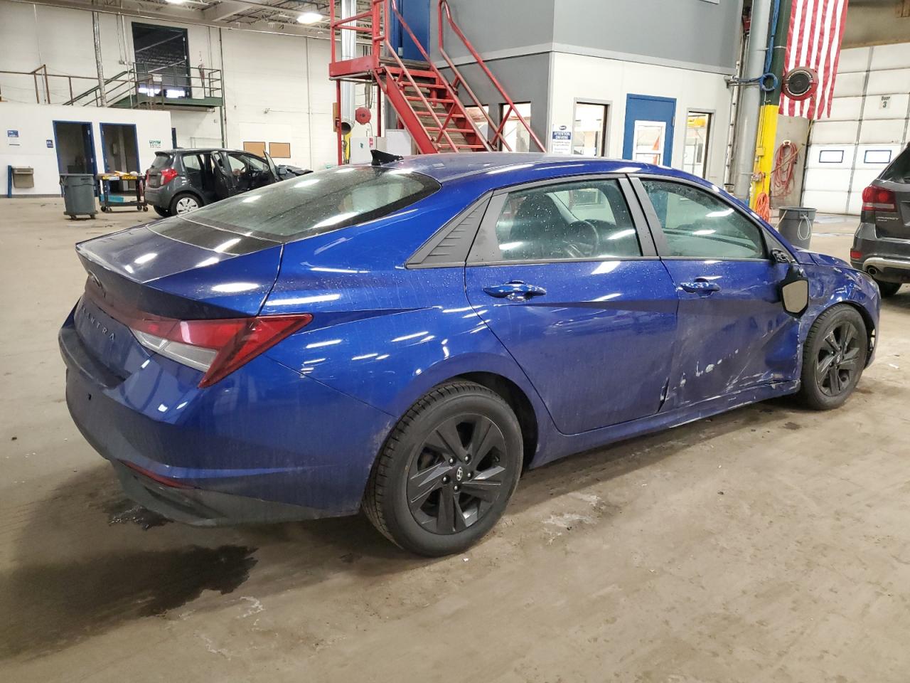 2021 Hyundai Elantra - Image 3