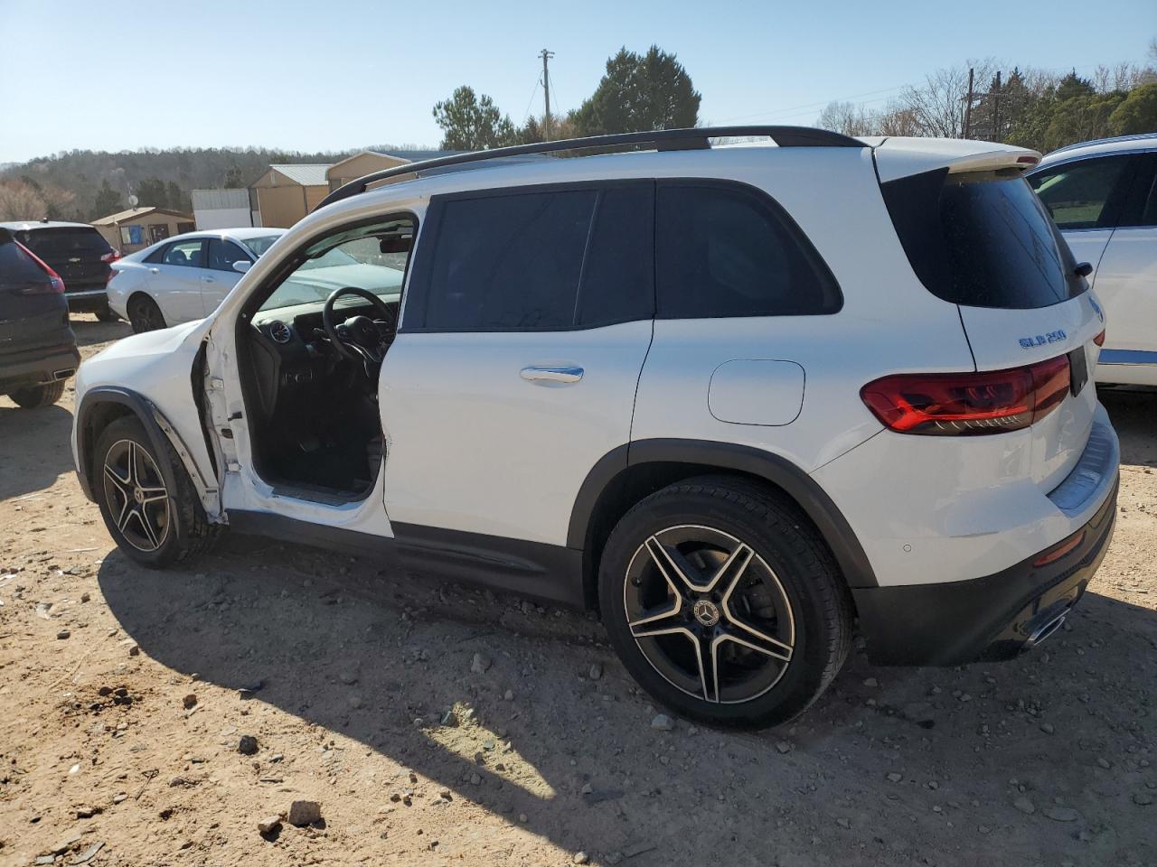 2021 Mercedes-Benz GLB - Image 2
