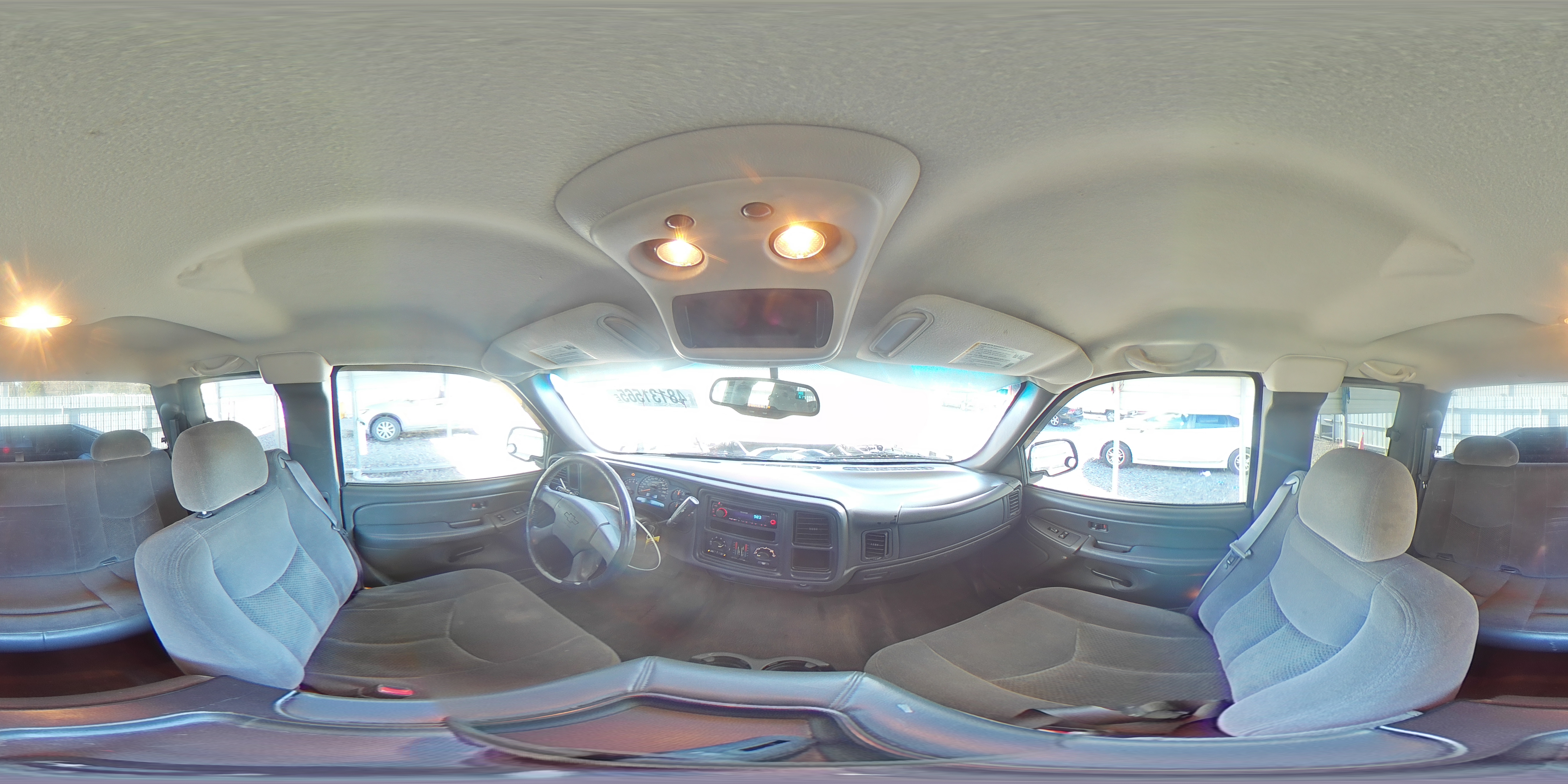 2005 Chevrolet Silverado - Image 13
