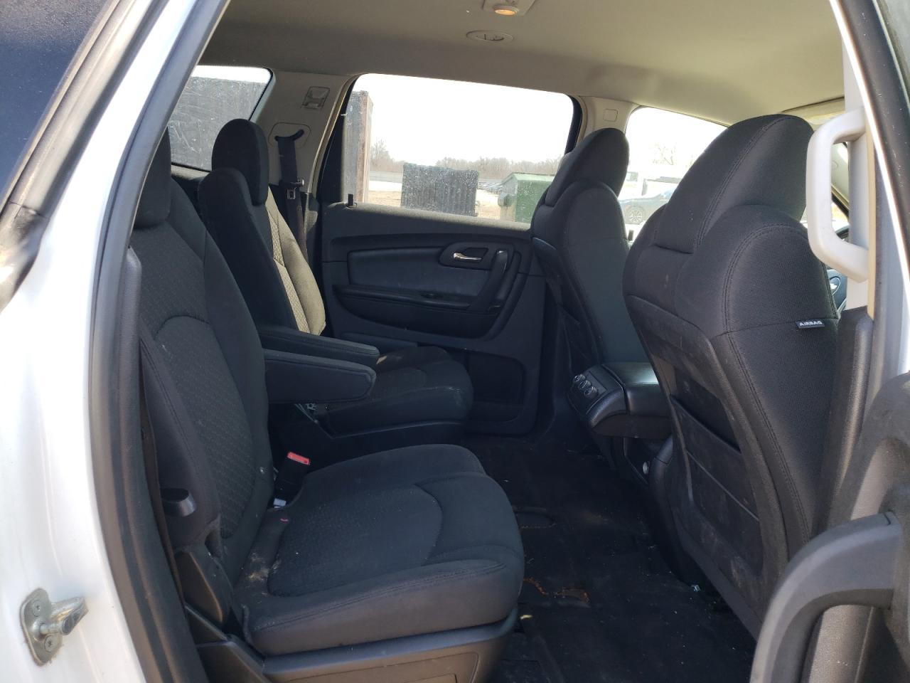 2009 Chevrolet Traverse - Image 11