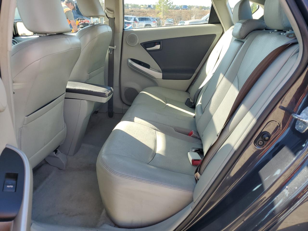 2010 Toyota Prius - Image 10