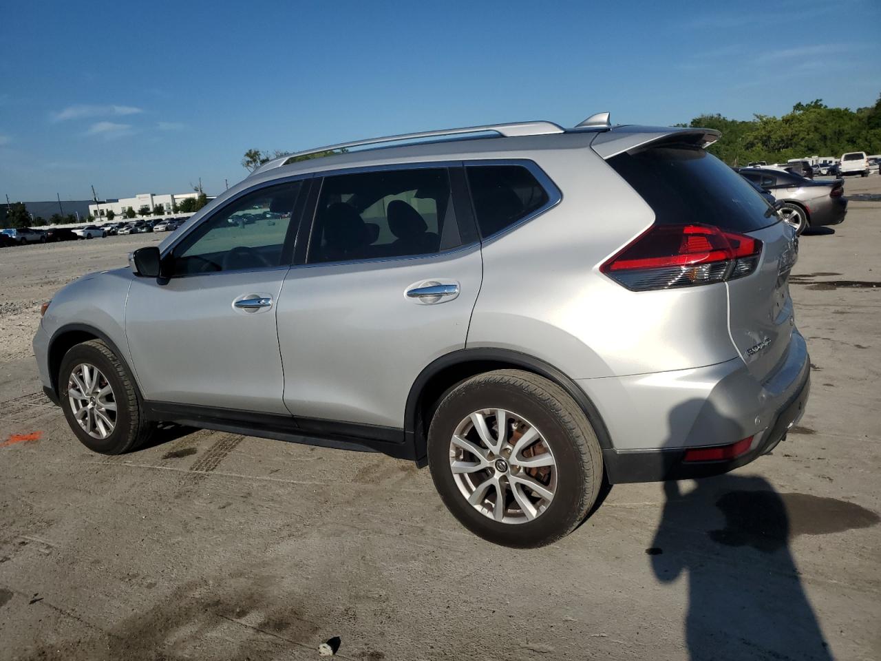 KNMAT2MT8KP527094 Nissan Rogue 2019. Фото: 1