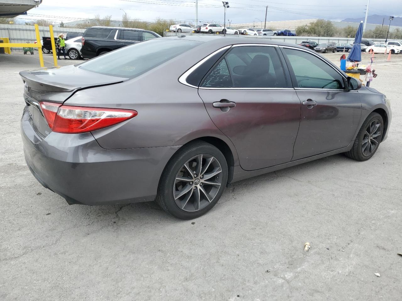2015 Toyota Camry - Image 3
