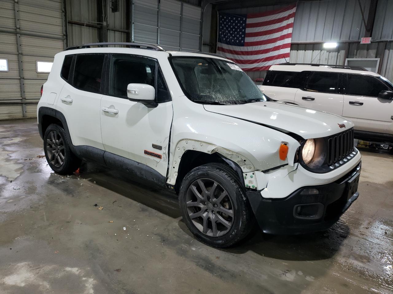 2016 Jeep Renegade - Image 4