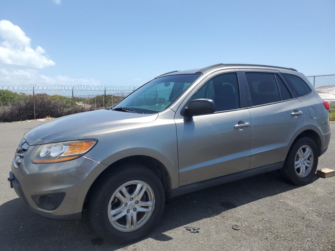 2011 Hyundai Santa Fe - Image 1