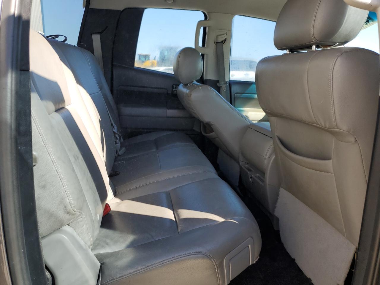 2013 Toyota Tundra - Image 11