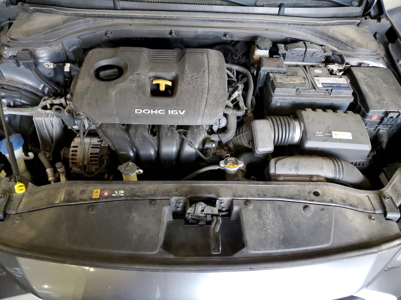 2018 Hyundai Elantra - Image 11