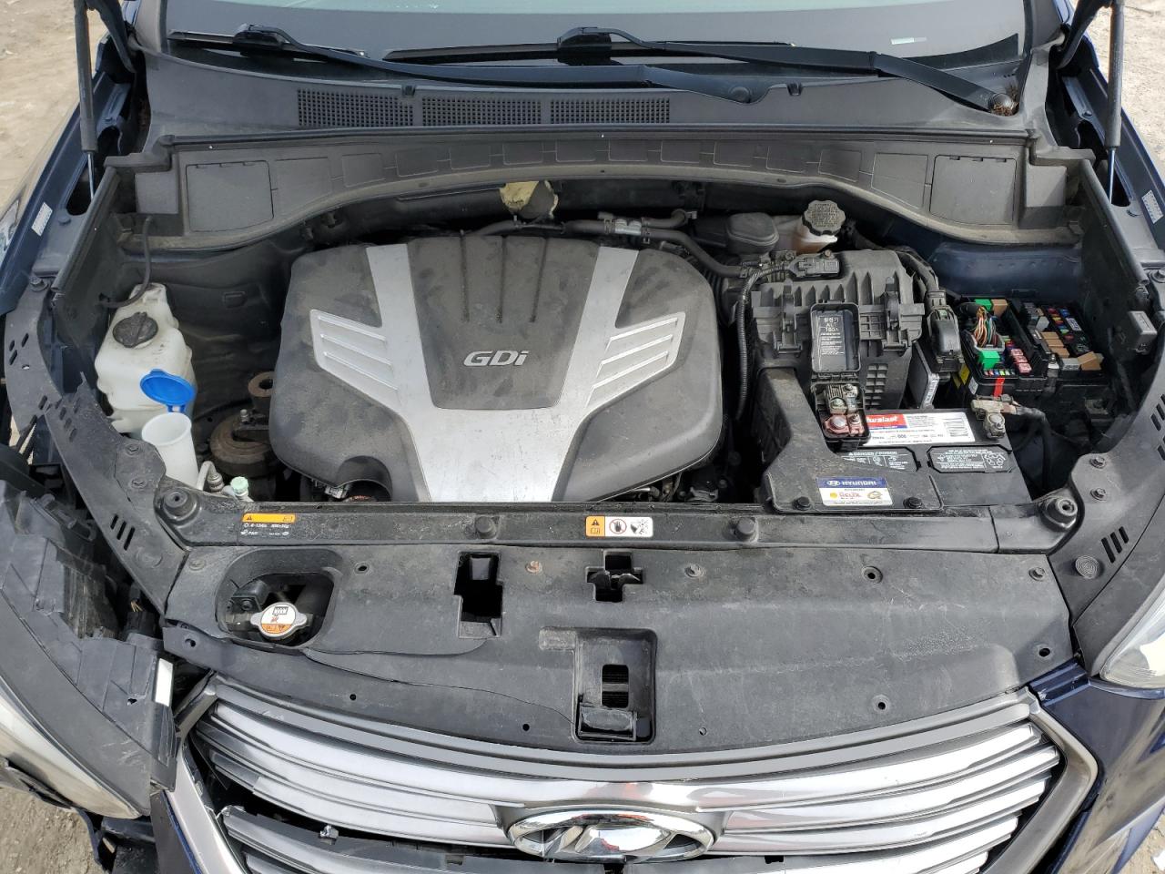 2017 Hyundai Santa Fe - Image 13