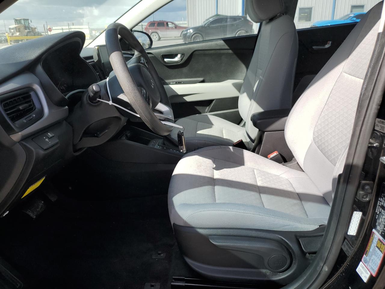 2023 Kia Rio - Image 7