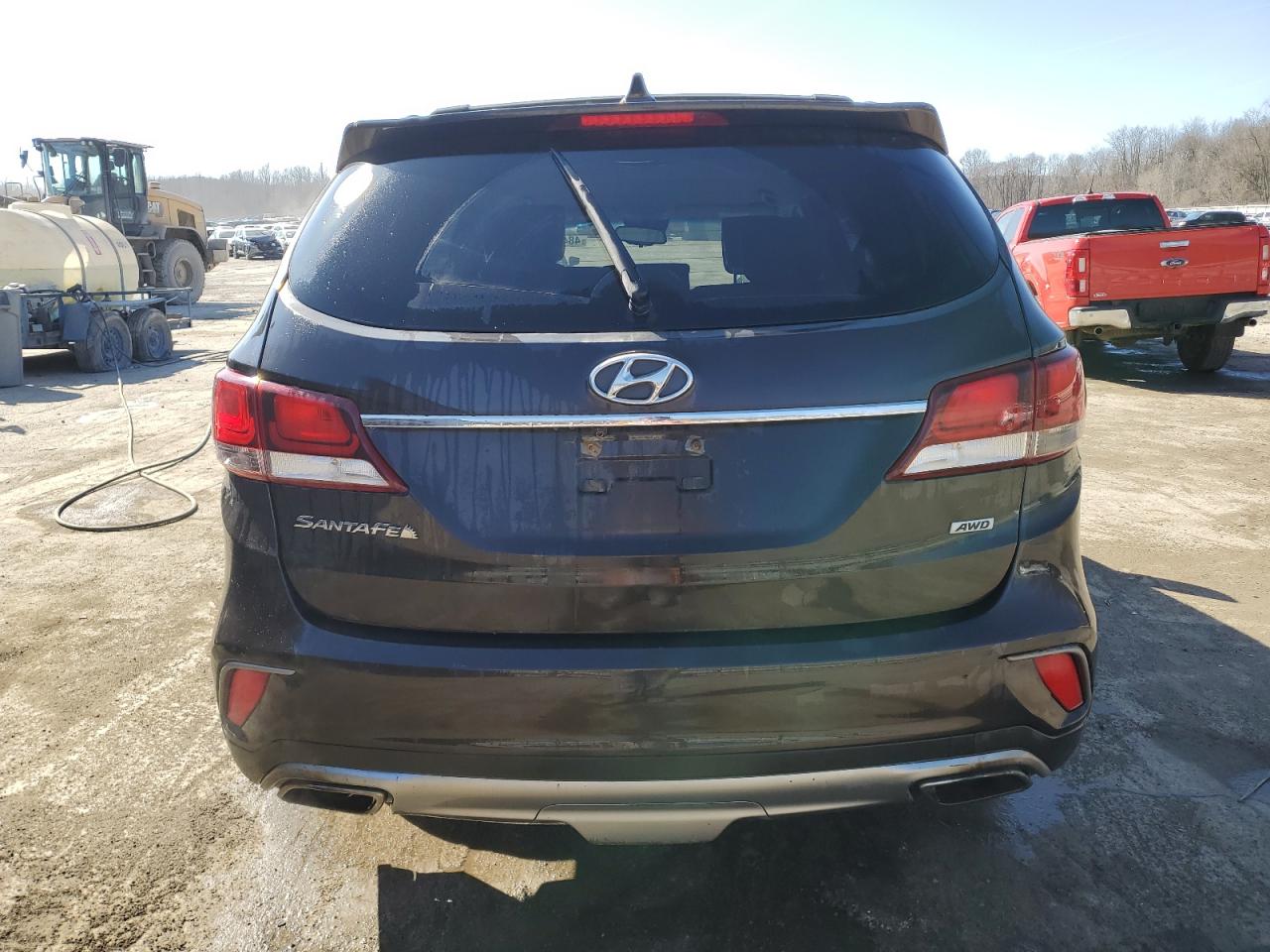2017 Hyundai Santa Fe - Image 6