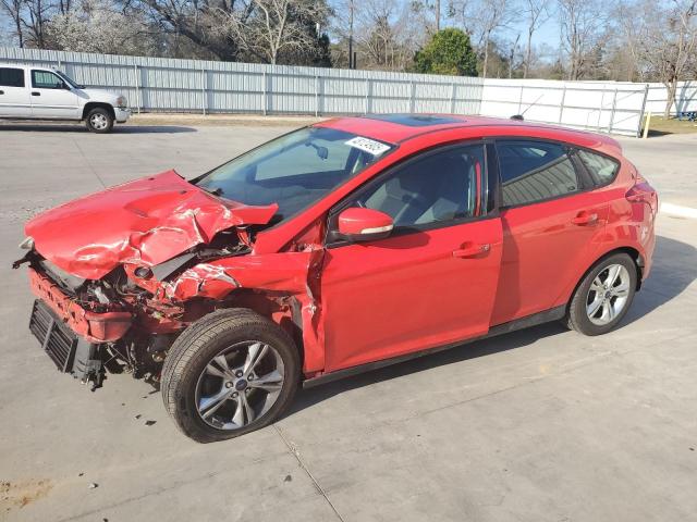  FORD FOCUS 2014 Czerwony