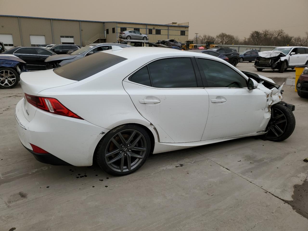 2016 Lexus IS - Image 3