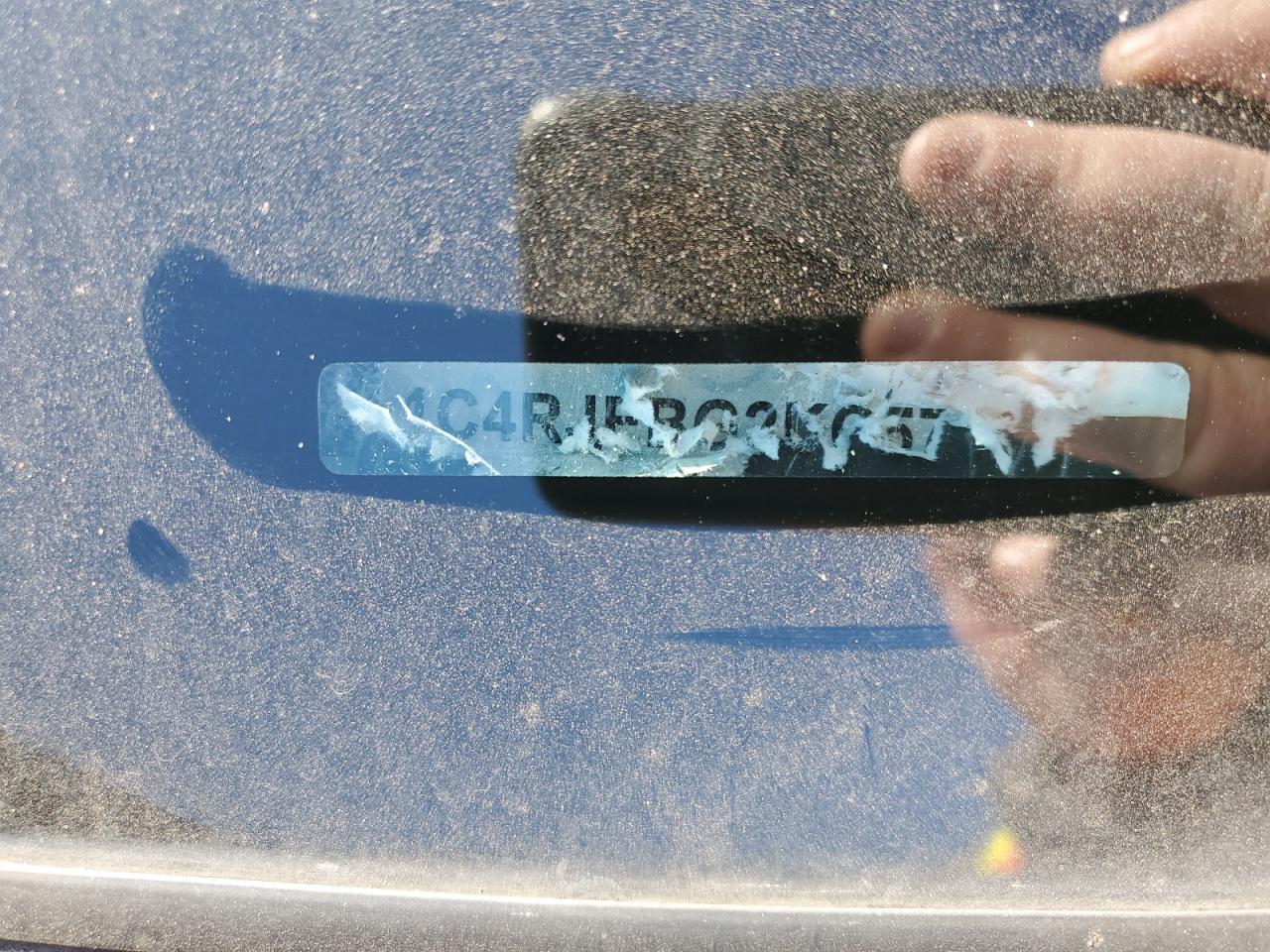 2020 Jeep Grand Cherokee - Image 13