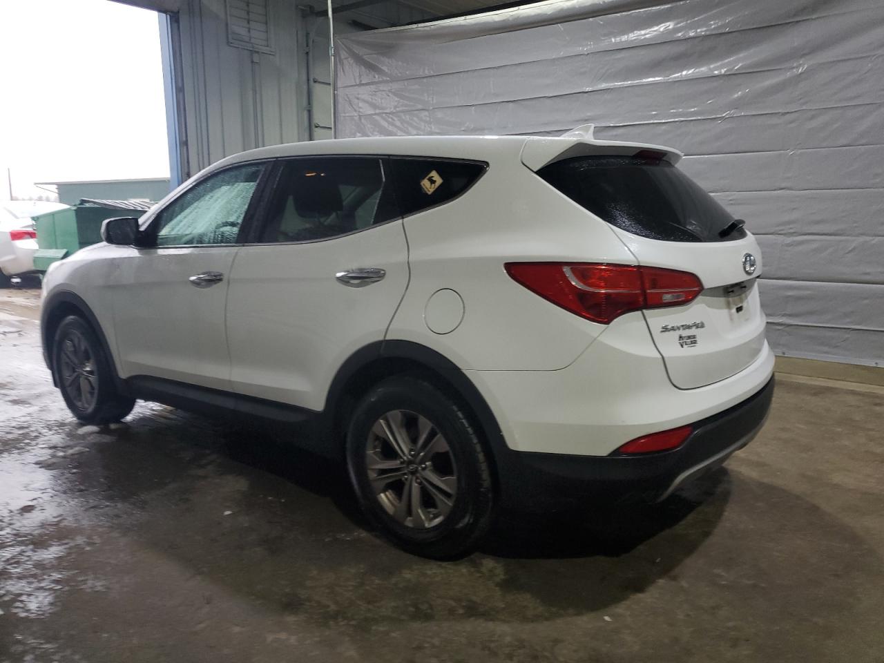 2016 Hyundai Santa Fe - Image 2